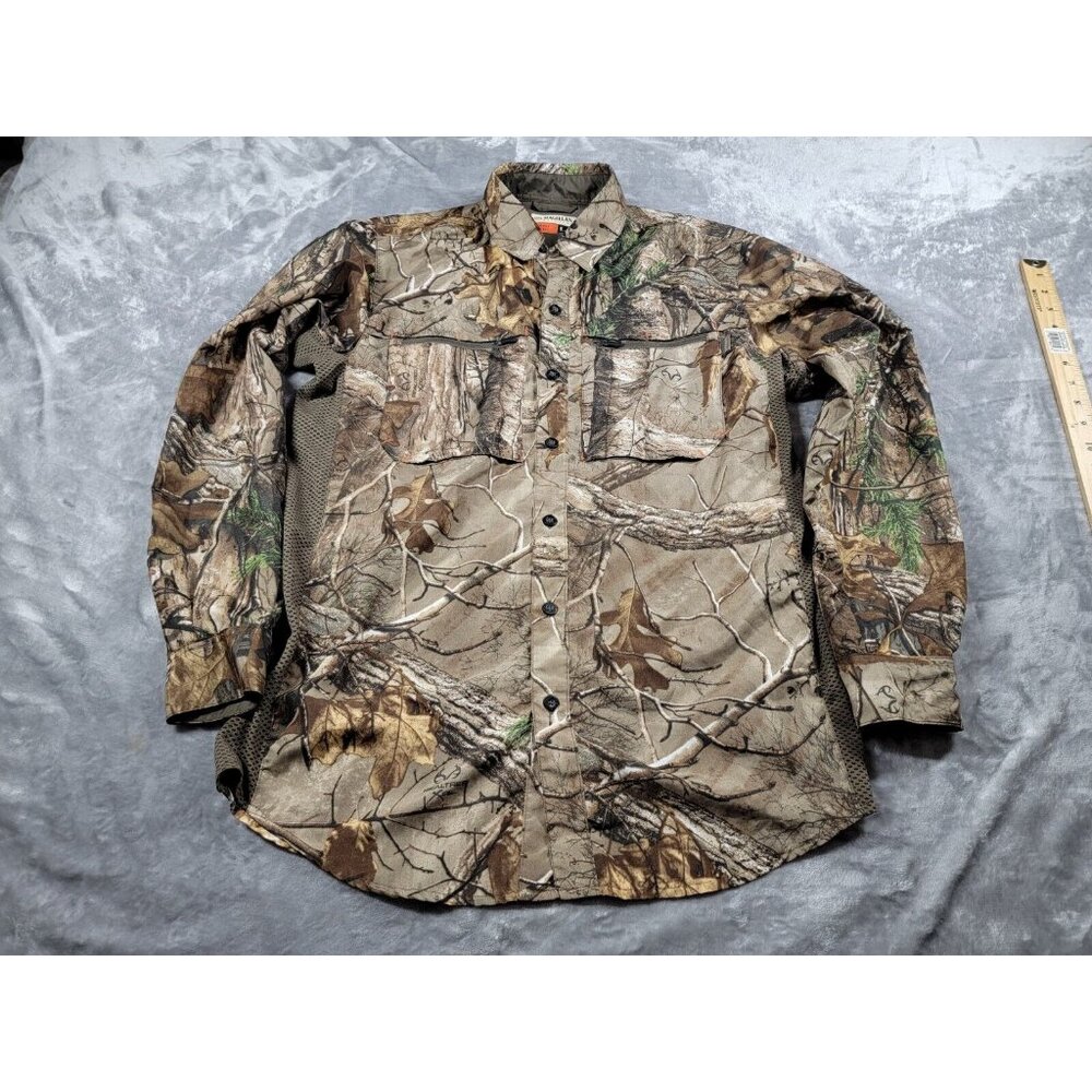 Magellan Camo Shirt Outdoors Hunt Gear Men Small Long Sleeve Button side vented